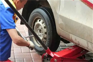 龙川附近拖车24小时服务热线电话